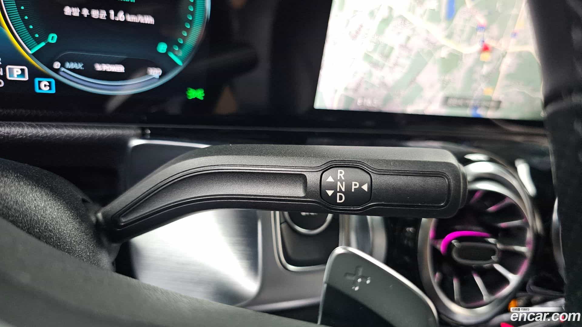 EQB Mercedes-Benz 2023.11-INNER-009
