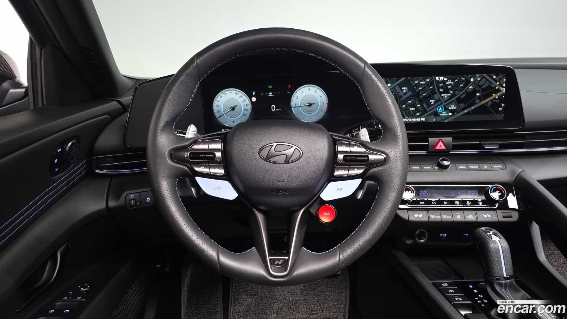 AVANTE Hyundai 2024.9-OPTION-016