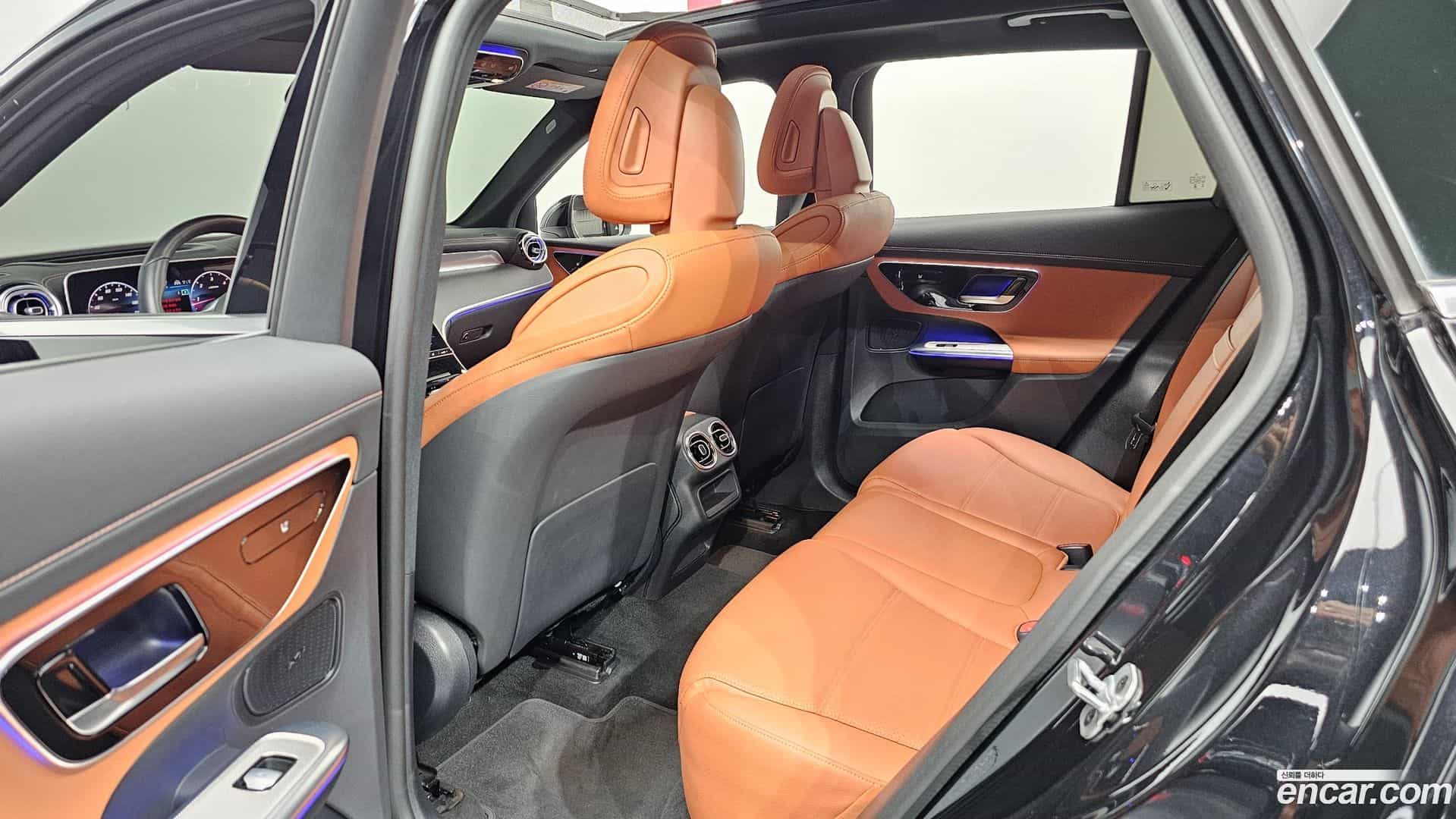 GLC-Class Mercedes-Benz 2023.6-OPTION-016