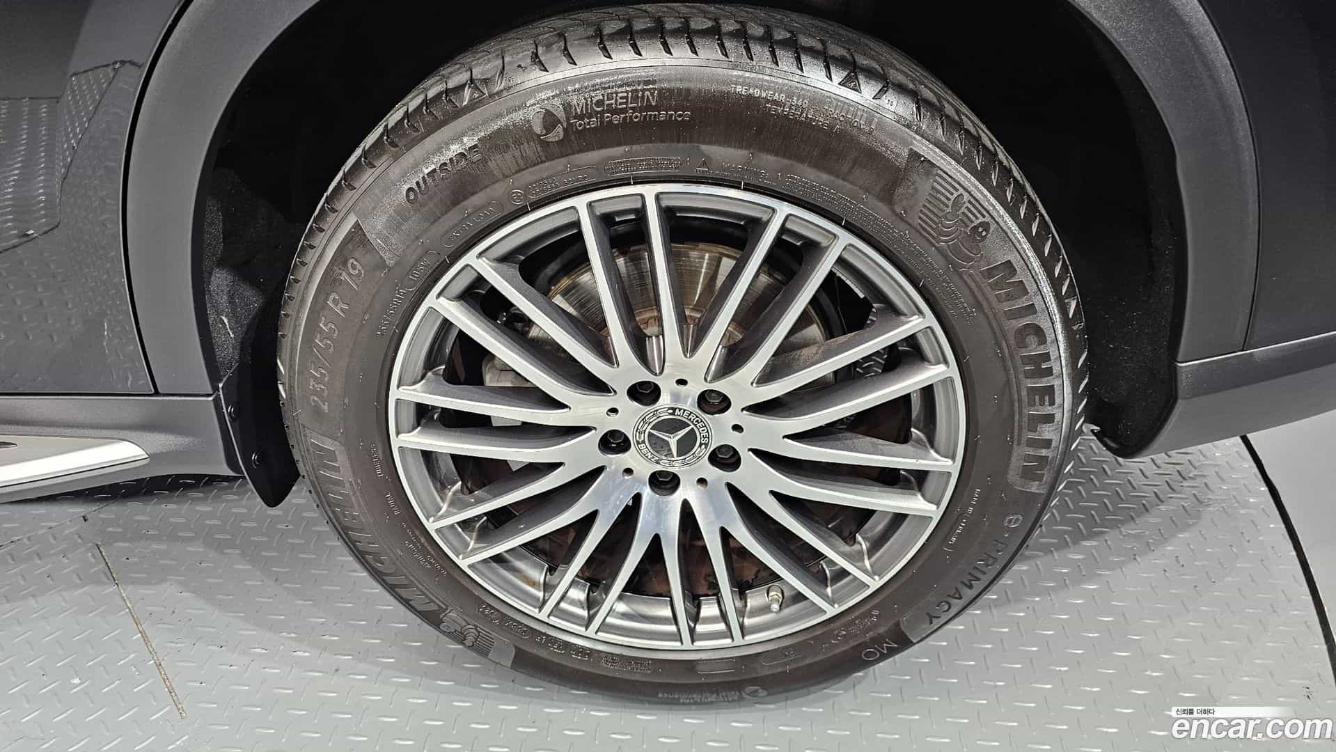 GLC-Class Mercedes-Benz 2023.6-OUTER-031