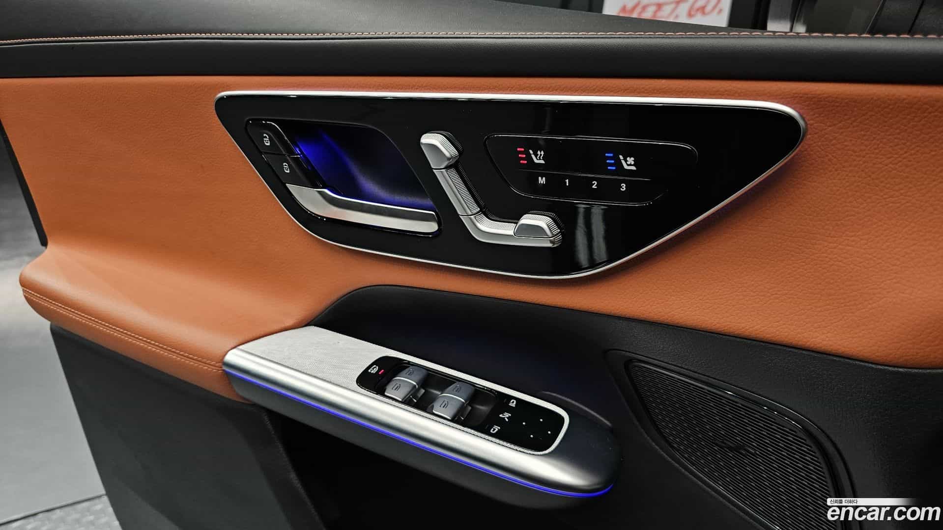 GLC-Class Mercedes-Benz 2023.6-INNER-034