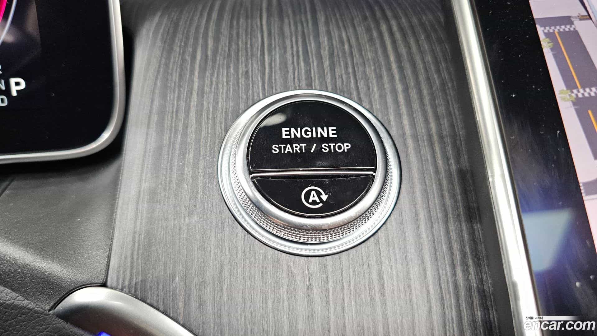 GLC-Class Mercedes-Benz 2023.6-OPTION-042