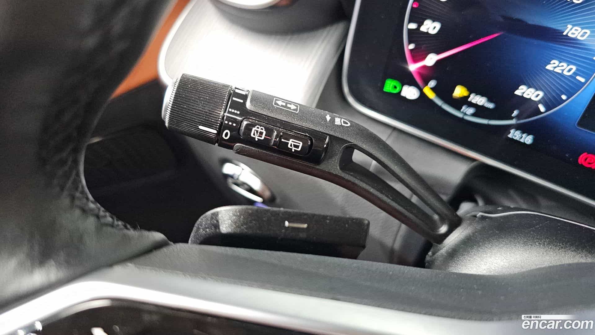 GLC-Class Mercedes-Benz 2023.6-OPTION-043