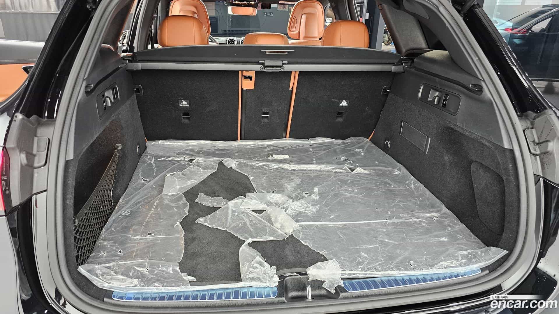 GLC-Class Mercedes-Benz 2023.6-OPTION-048