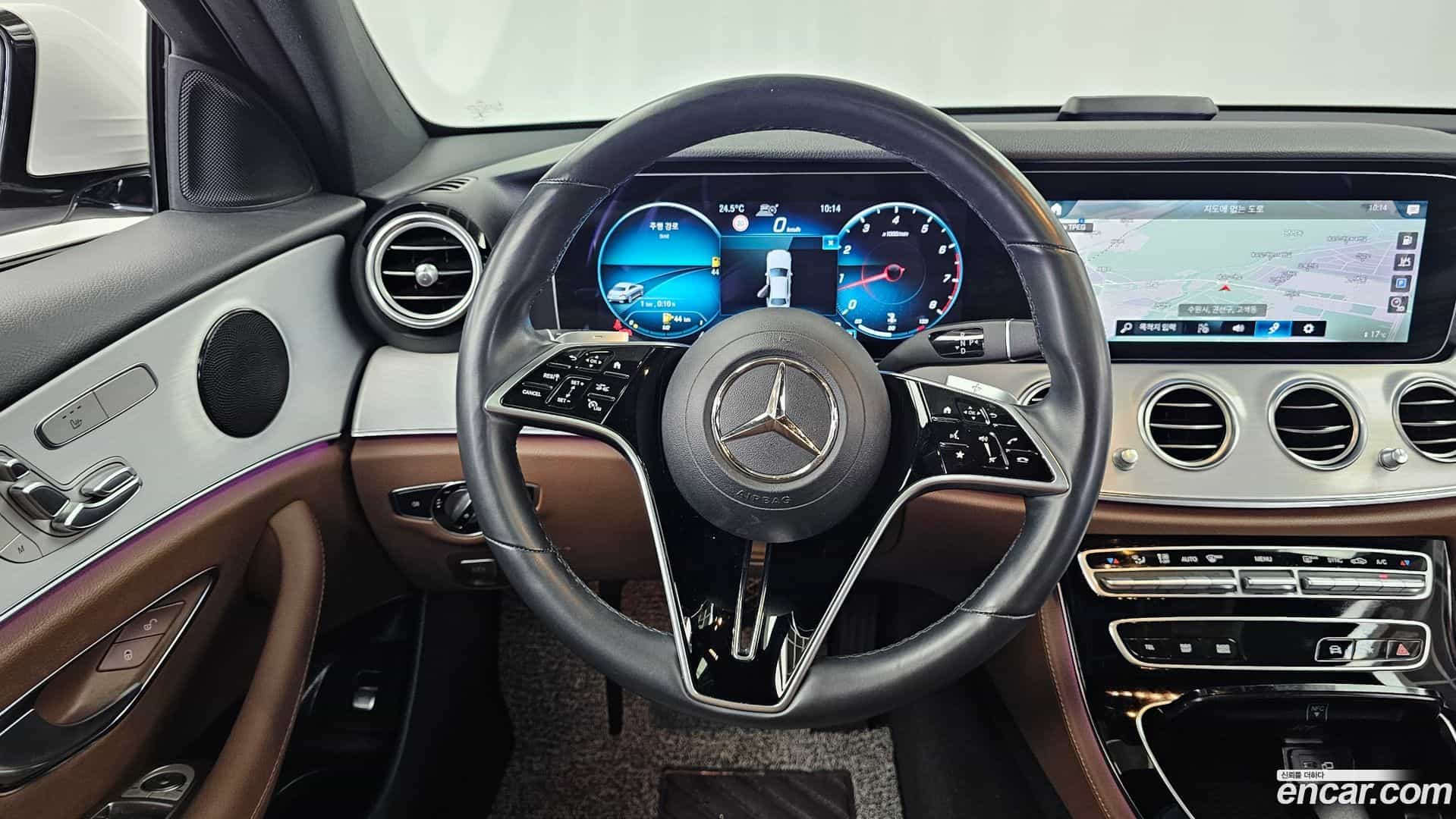 E-Class Mercedes-Benz 2021.4-OPTION-017