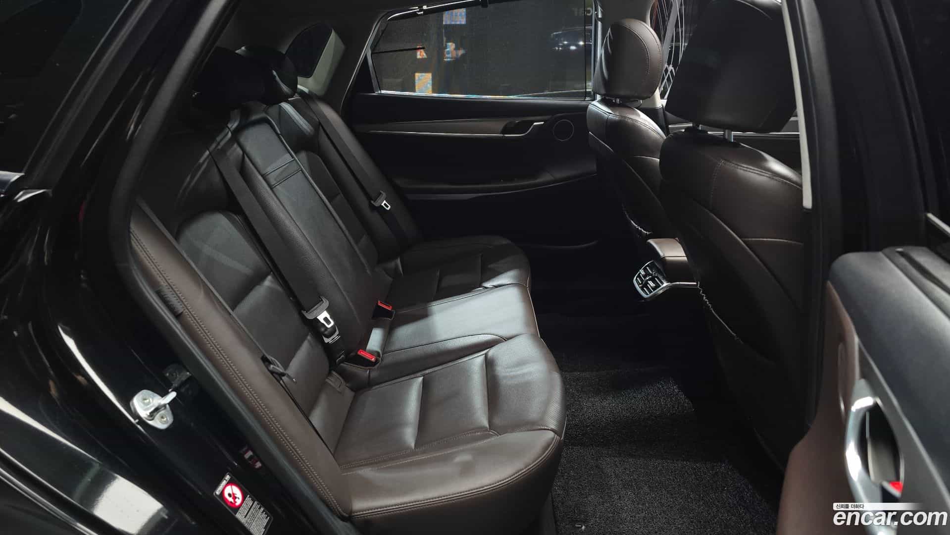 Grandeur Hyundai 2021.10-OPTION-015