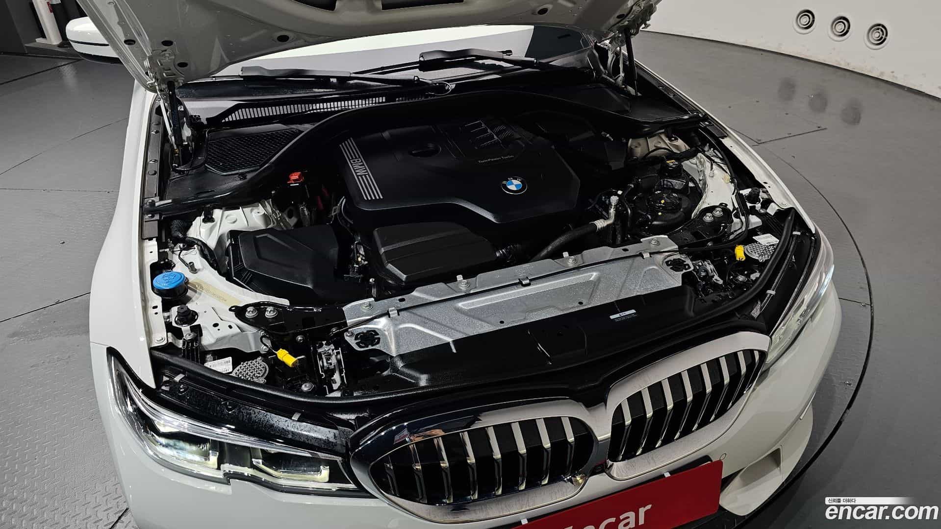 3-Series BMW 2021.6-OUTER-006