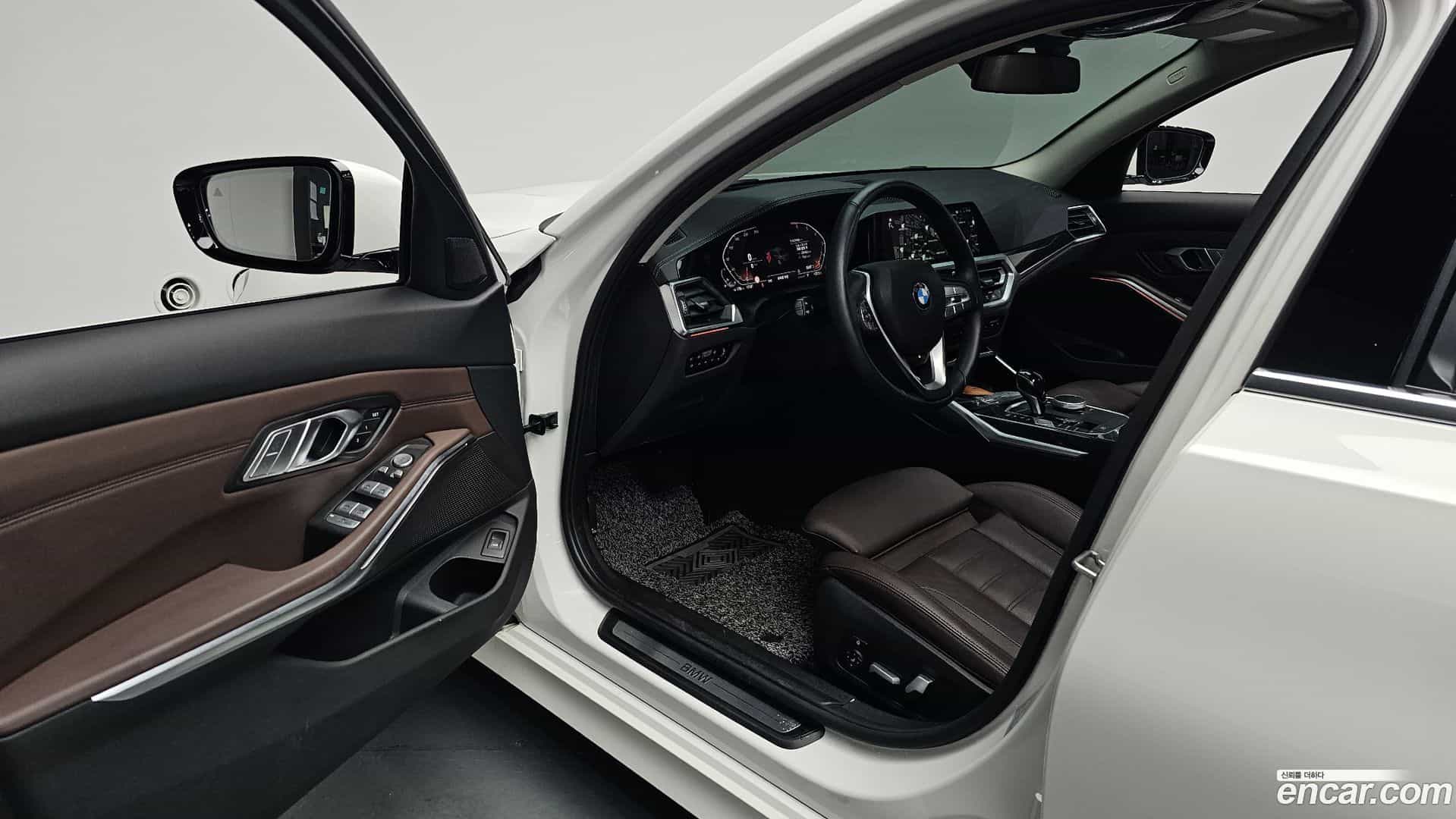 3-Series BMW 2021.6-INNER-010