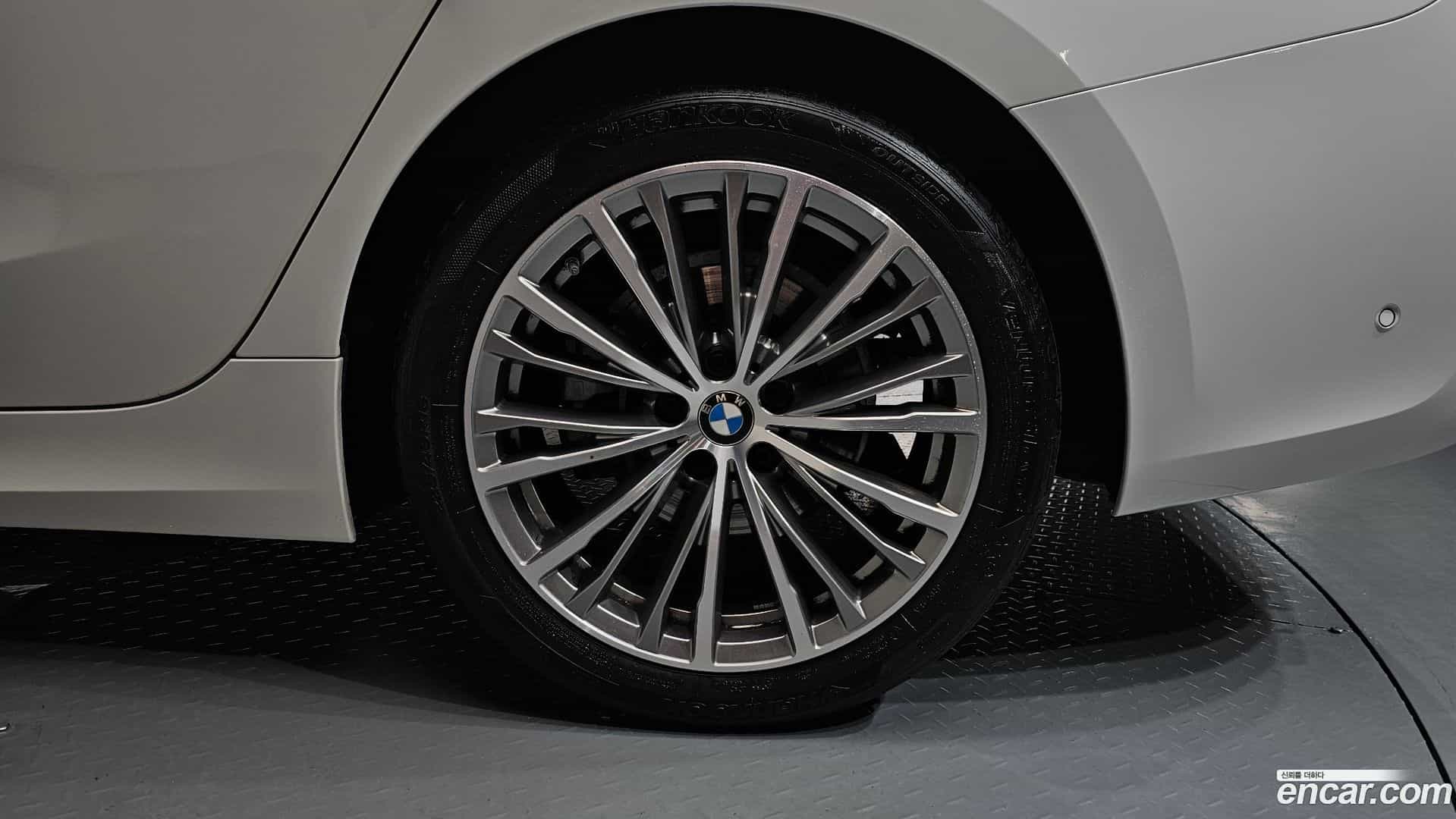 3-Series BMW 2021.6-OUTER-031