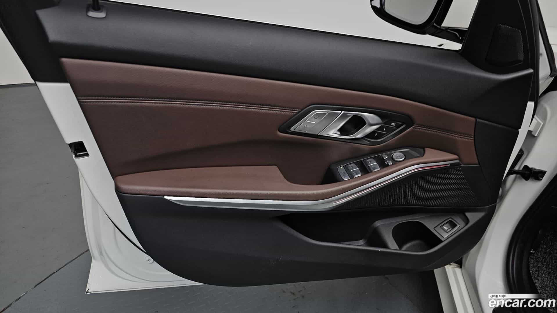 3-Series BMW 2021.6-INNER-034