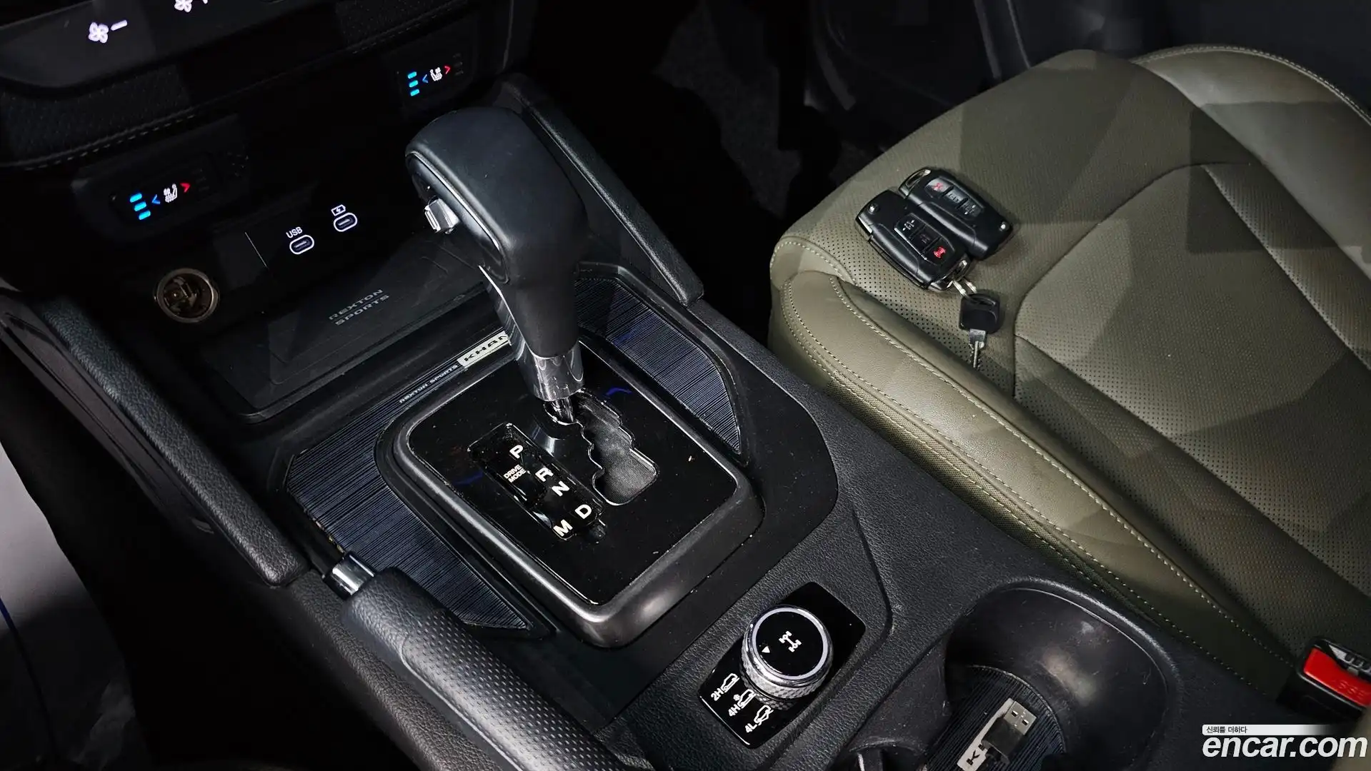 Rexton KG Mobility 2023.5-INNER-009