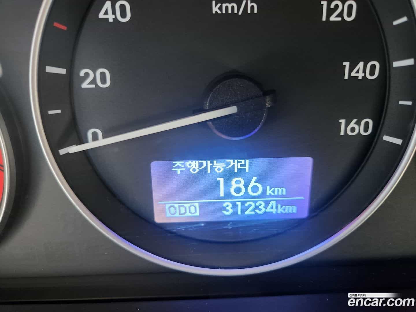 Starex Hyundai 2019.1-INNER-009