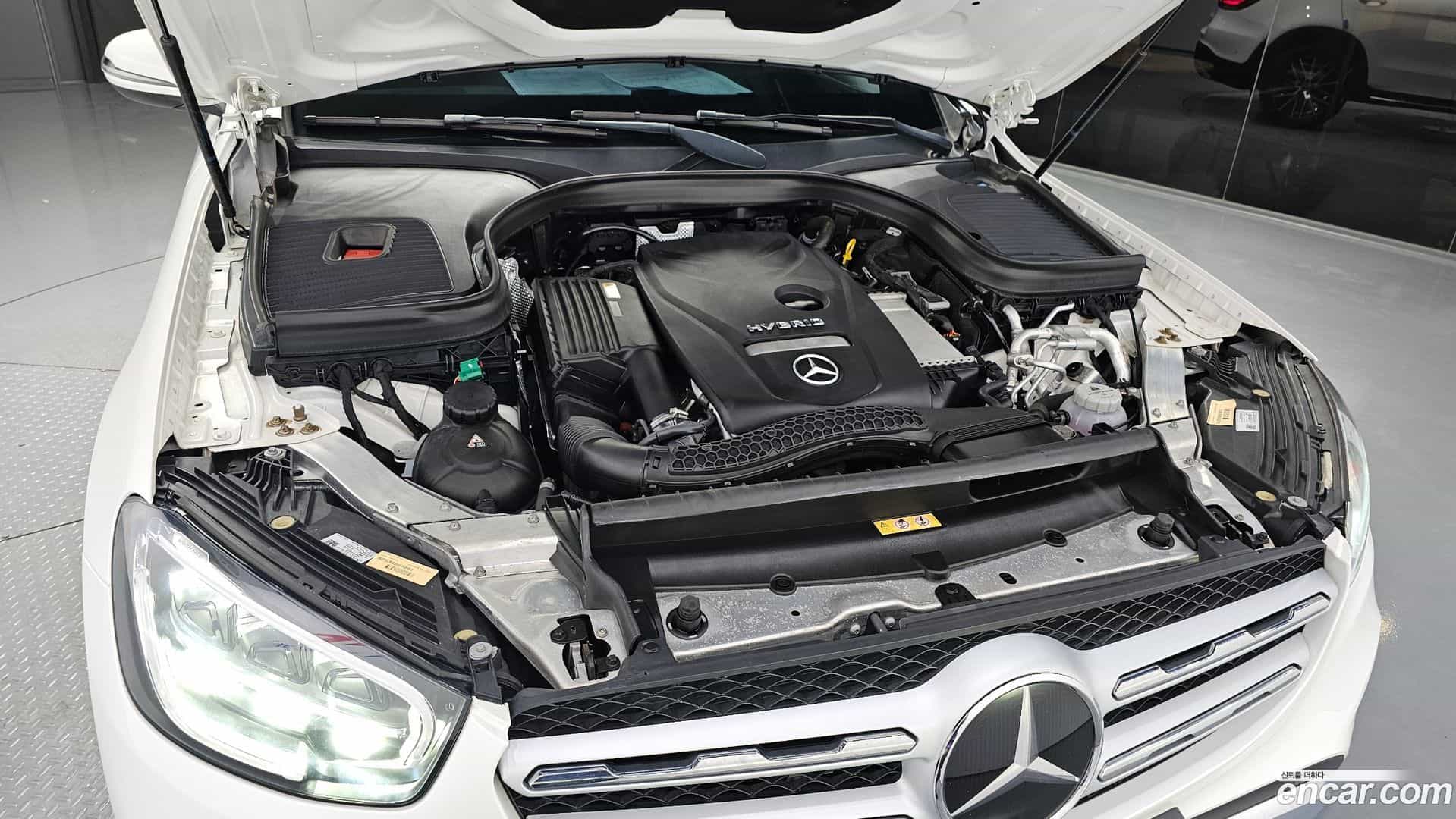 GLC-Class Mercedes-Benz 2021.8-OUTER-006