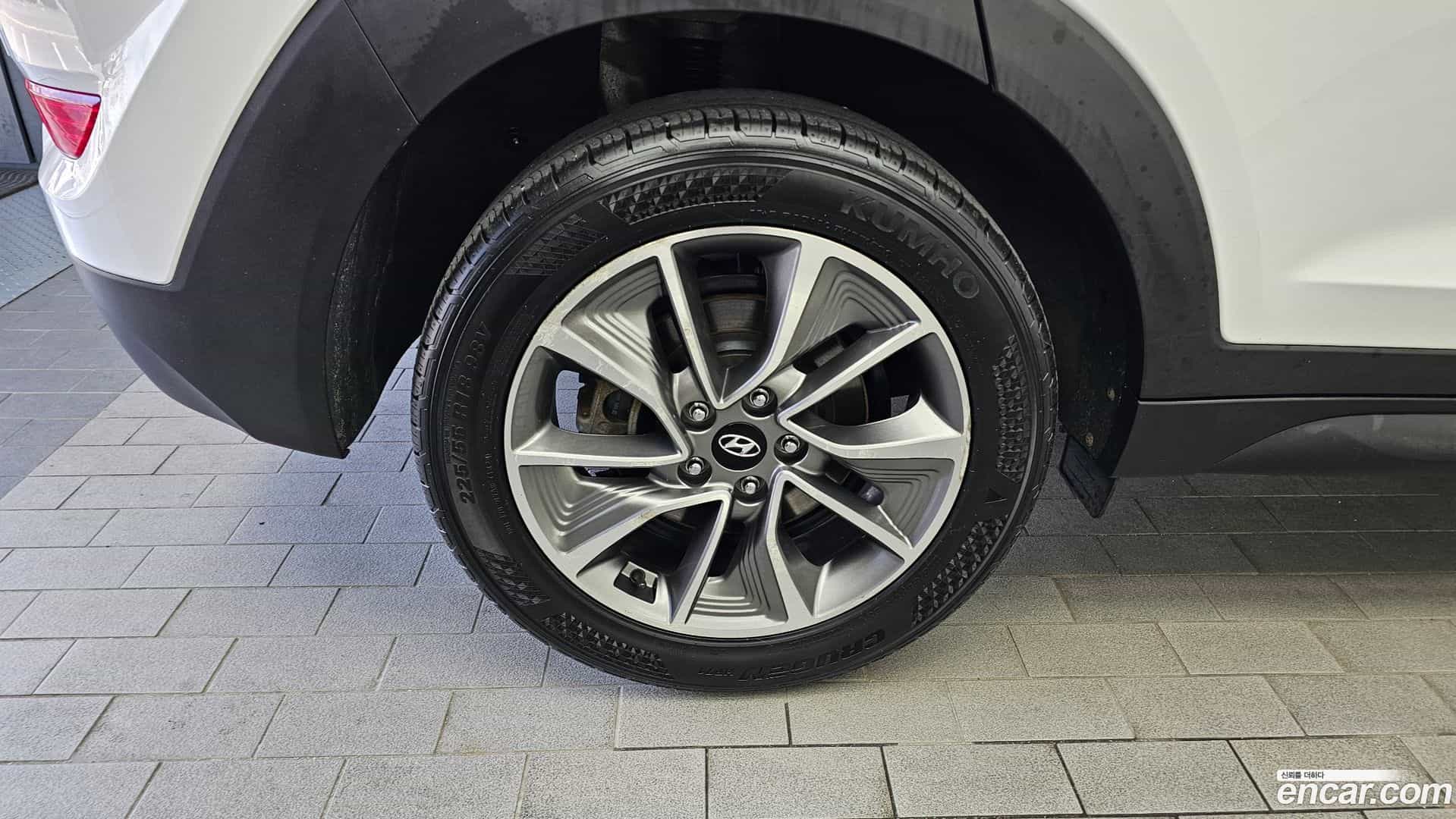 Tucson Hyundai 2017.4-OUTER-005