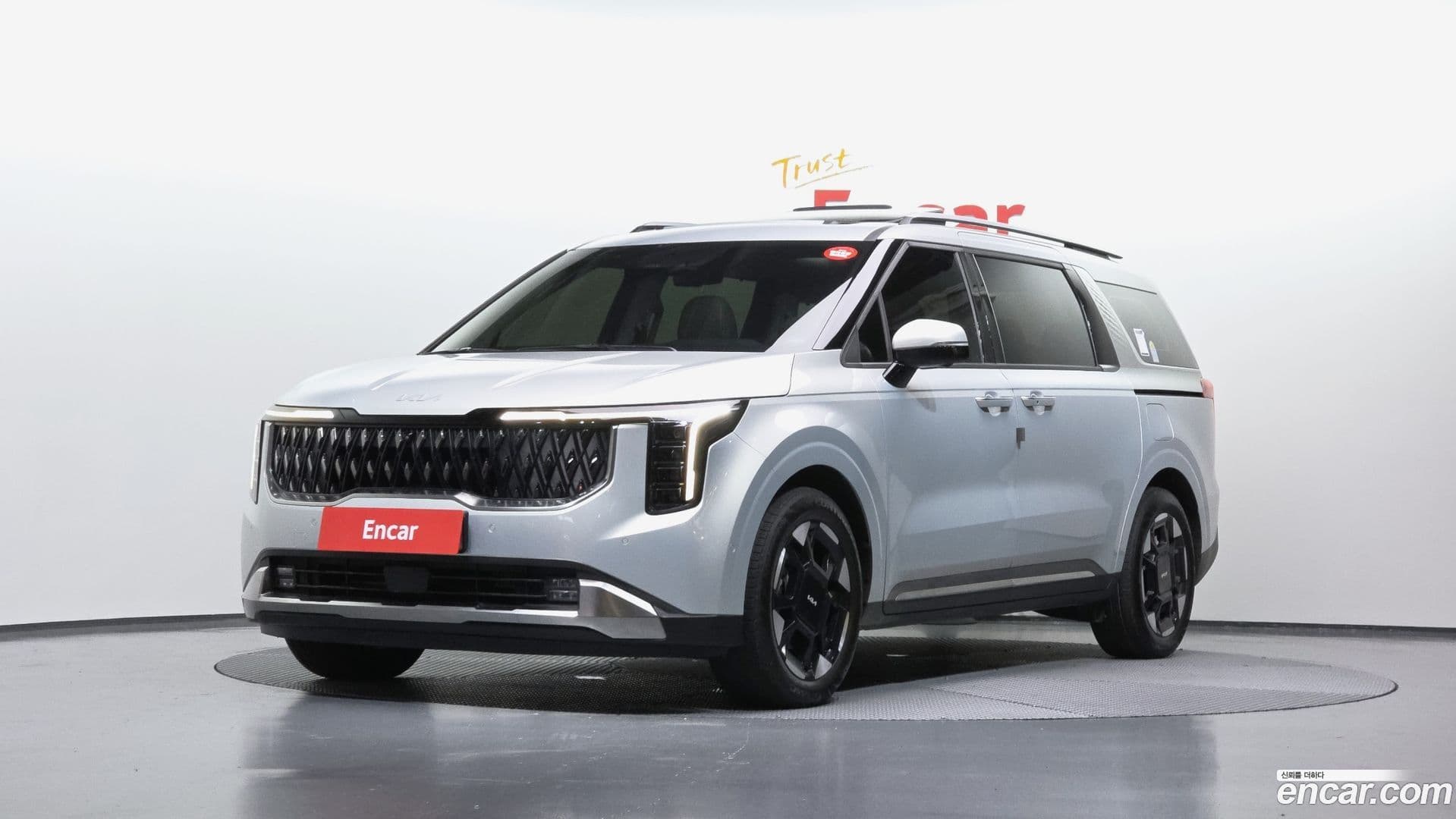 Main__Slider__Photo:Canival Kia 2024.0-0