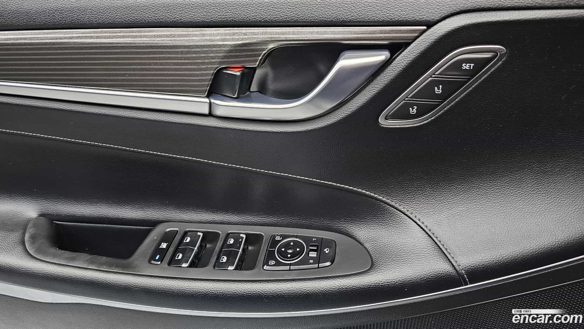 Grandeur Hyundai 2016.11-OPTION-022
