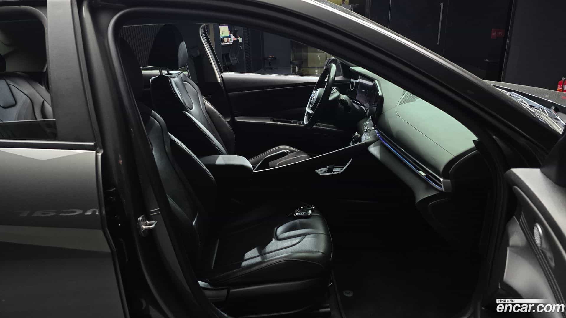 AVANTE Hyundai 2021.4-INNER-036