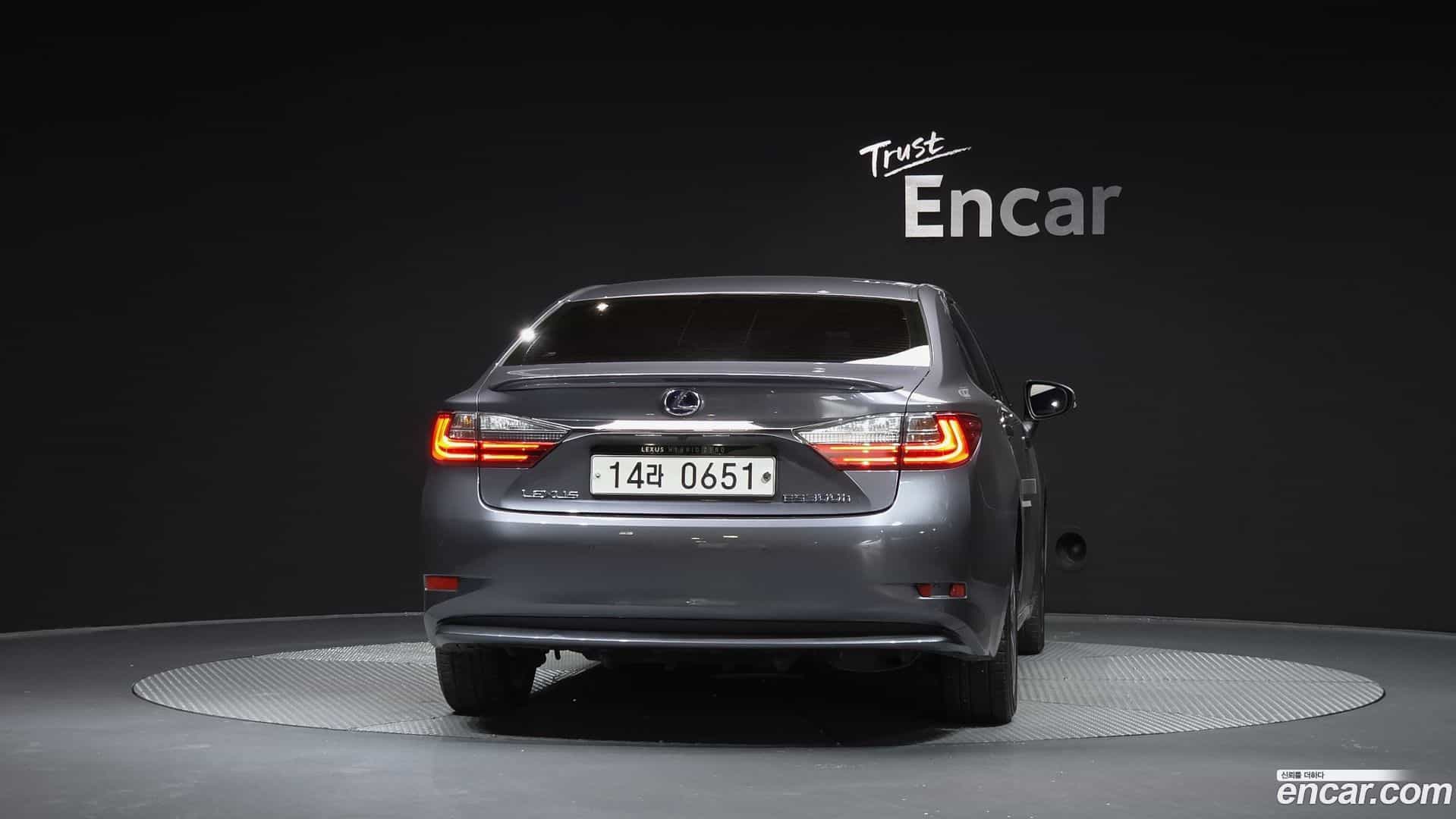 ES Lexus 2015.8-OUTER-004