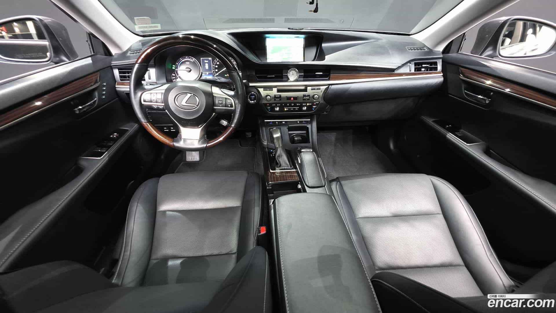 ES Lexus 2015.8-INNER-007