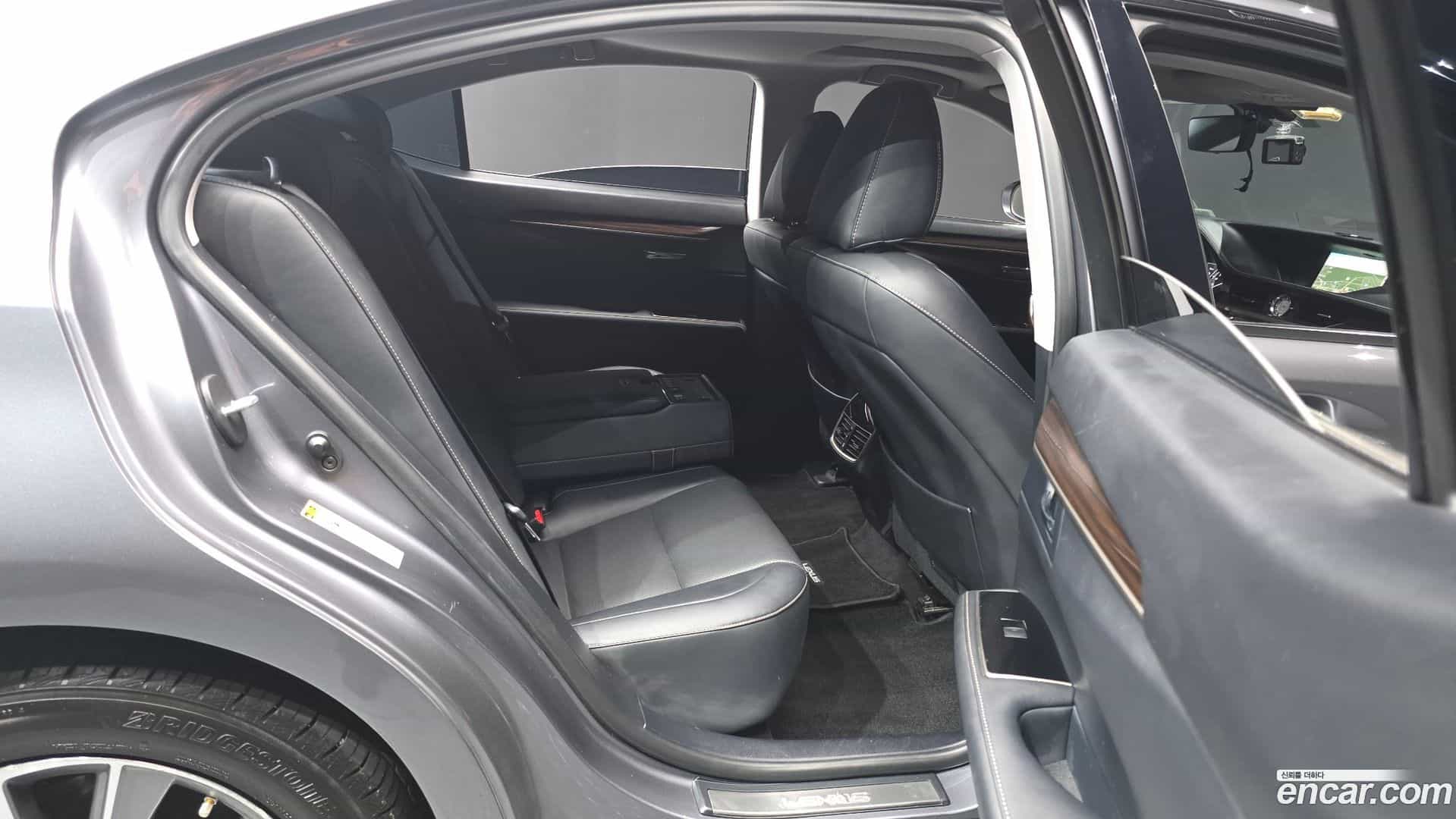 ES Lexus 2015.8-OPTION-016