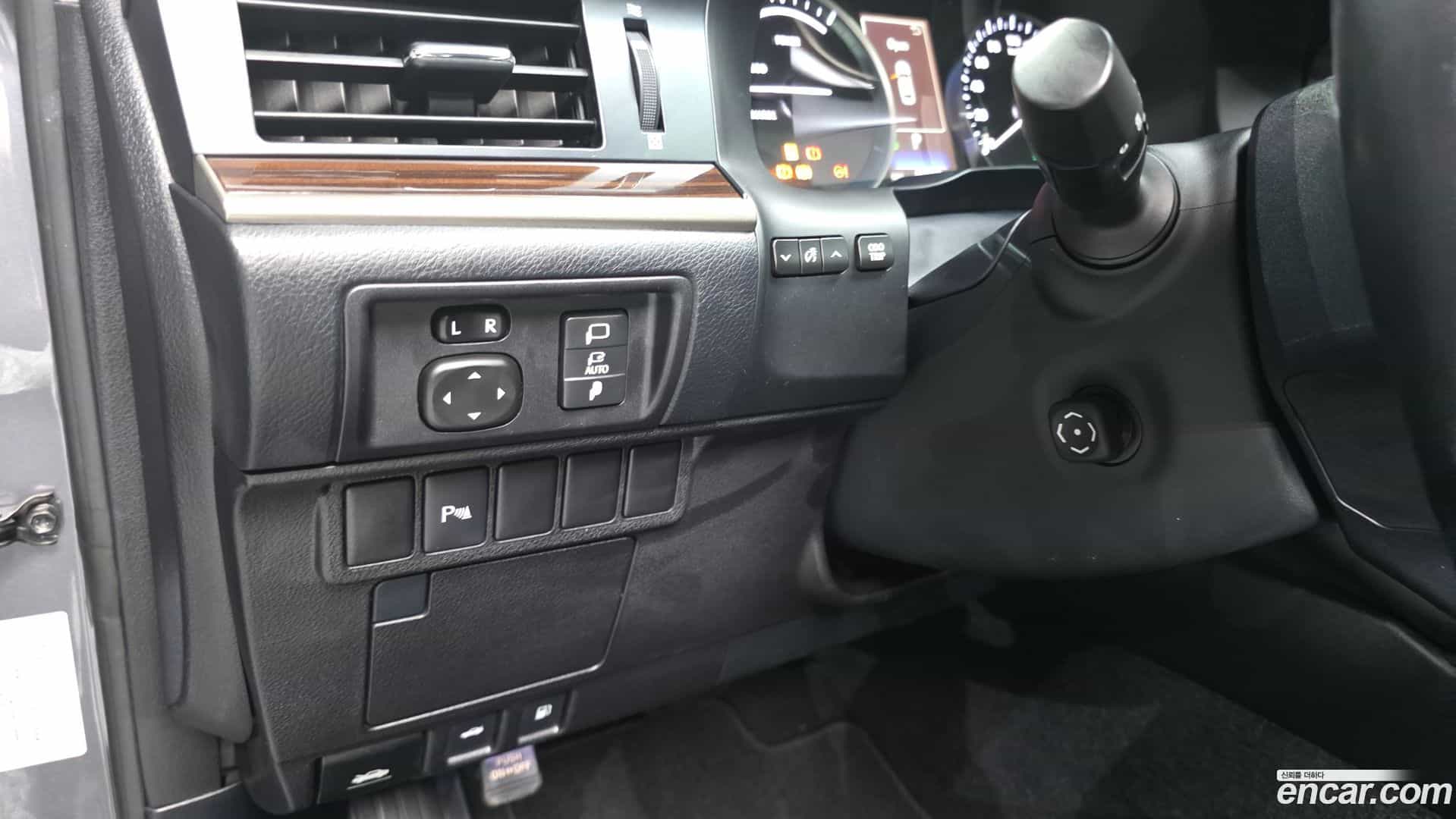 ES Lexus 2015.8-OPTION-018