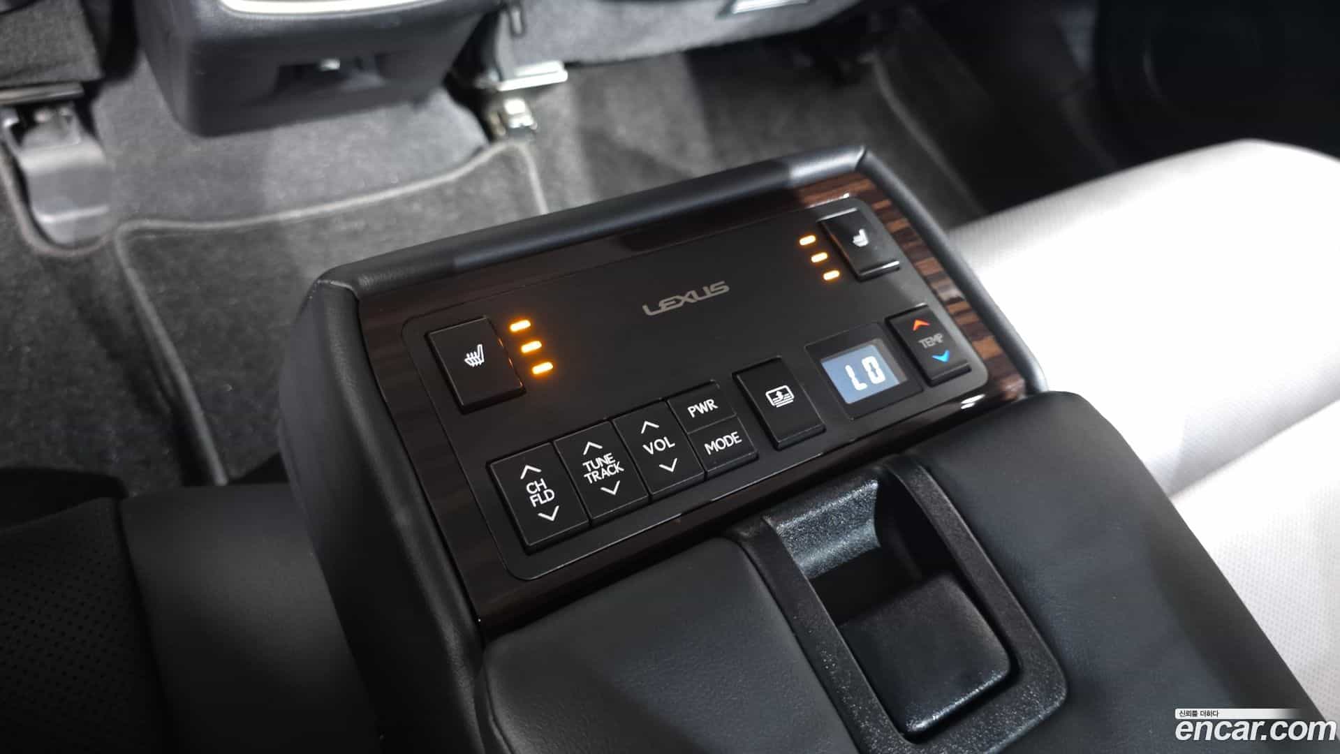 ES Lexus 2015.8-OPTION-022