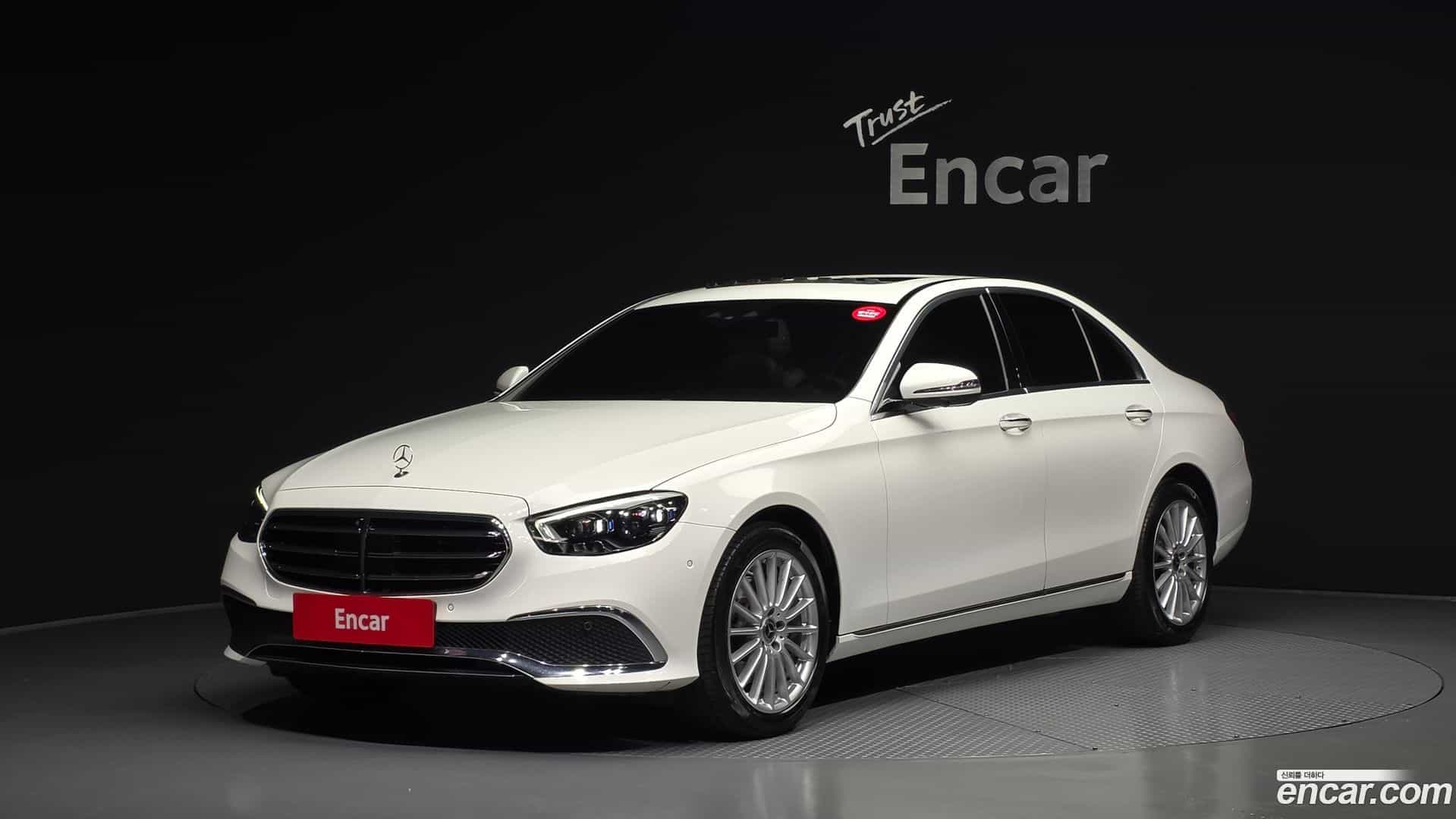 E-Class Mercedes-Benz 2022.4-OUTER-001