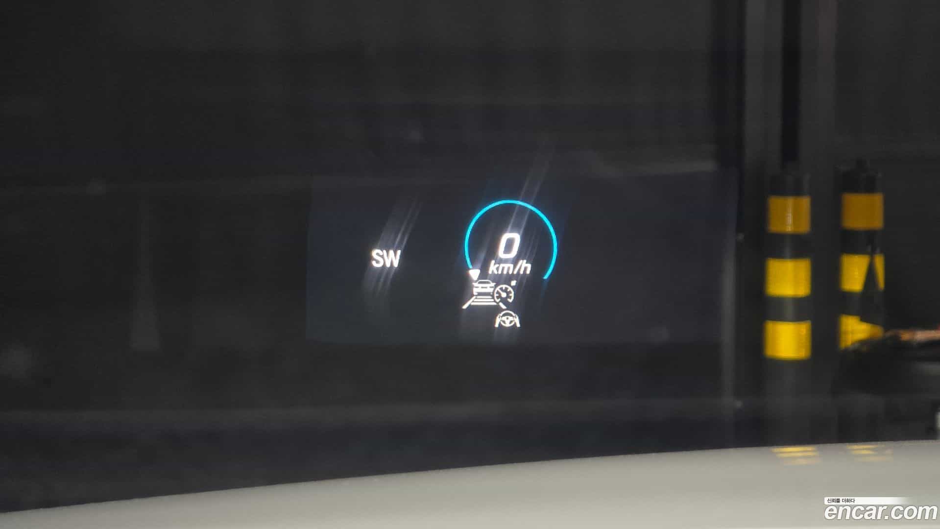 E-Class Mercedes-Benz 2022.4-OPTION-021
