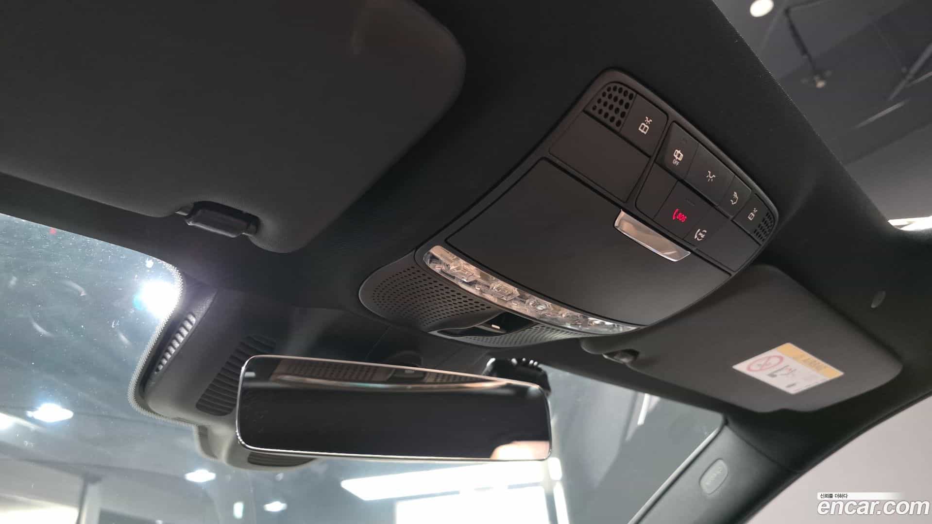 E-Class Mercedes-Benz 2022.4-OPTION-023