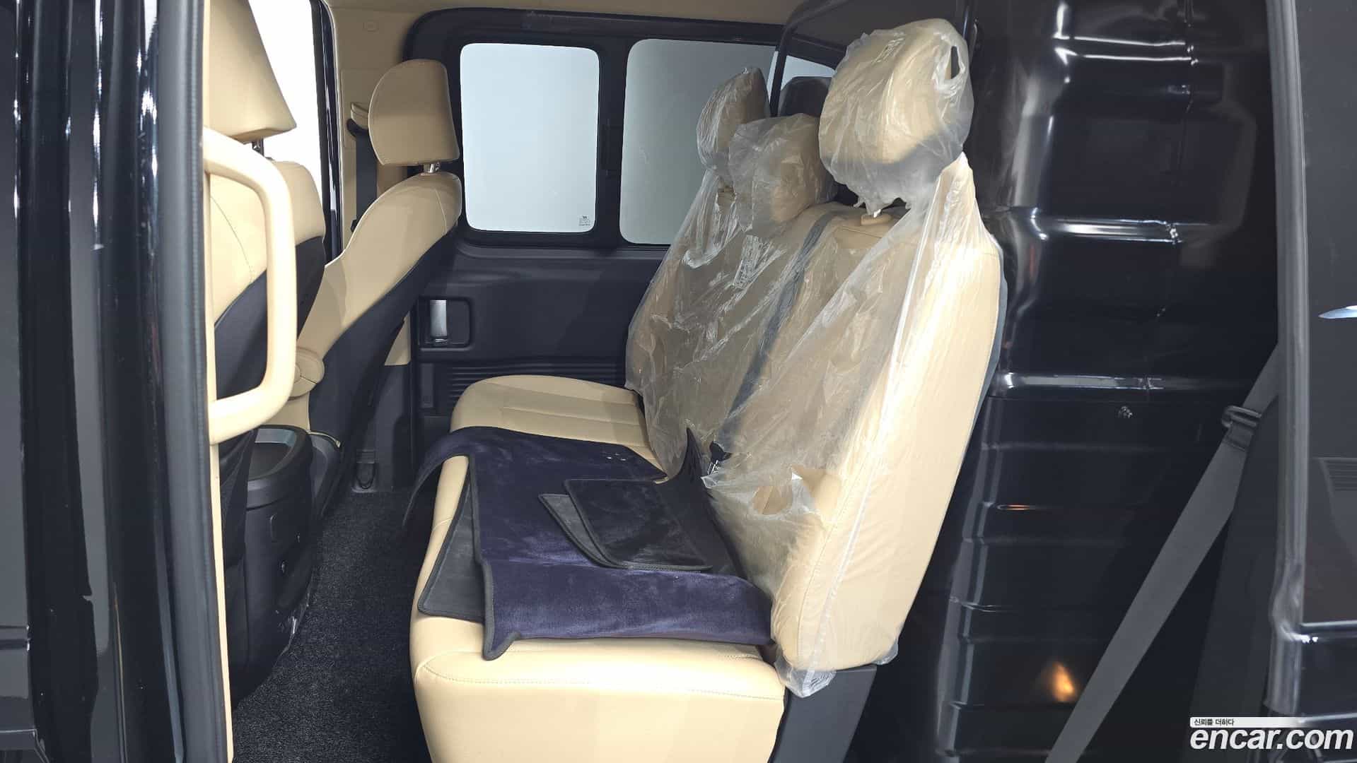 Staria Hyundai 2023.5-OPTION-015