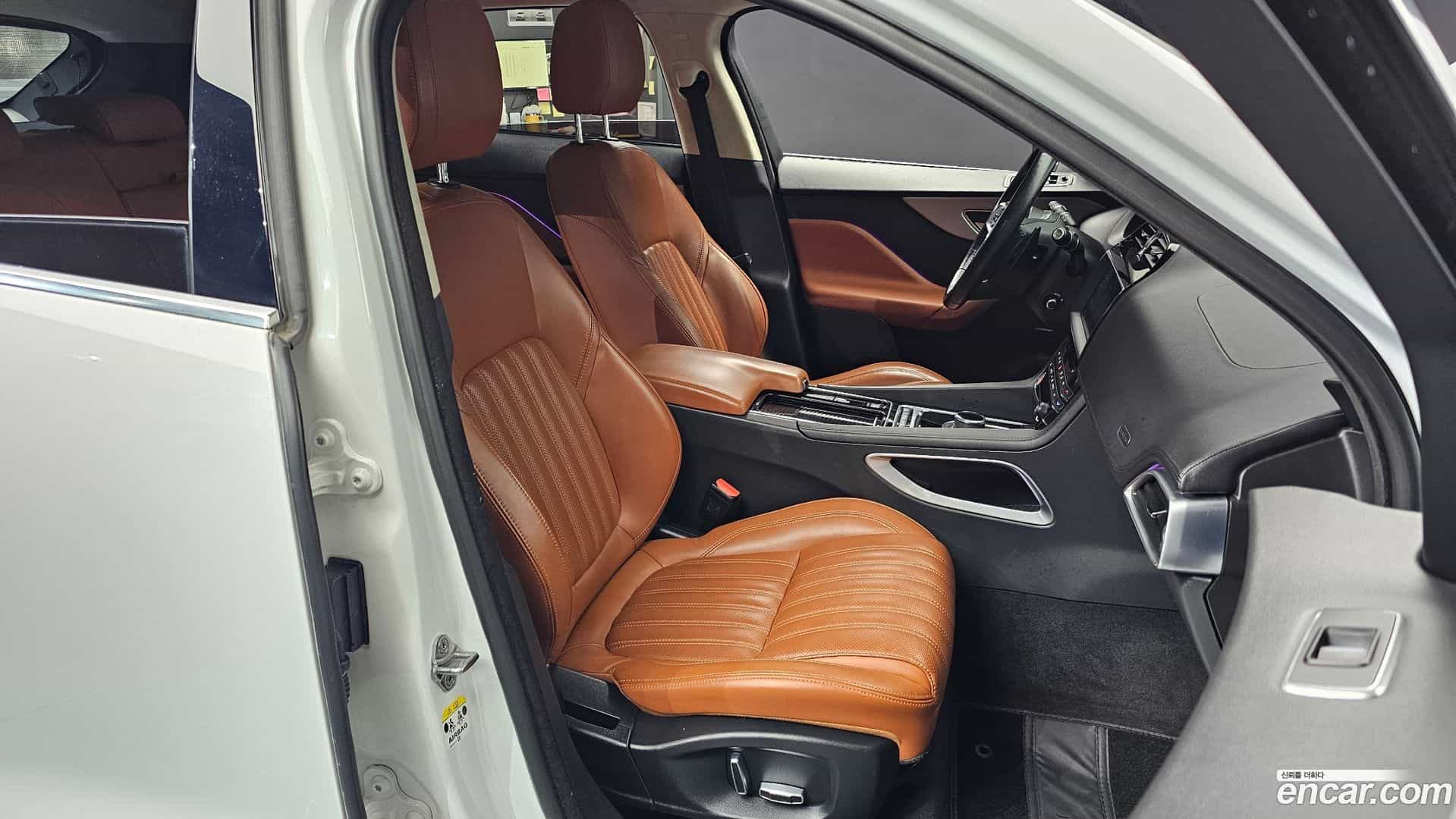 F-PACE Jaguar 2019.6-OPTION-015