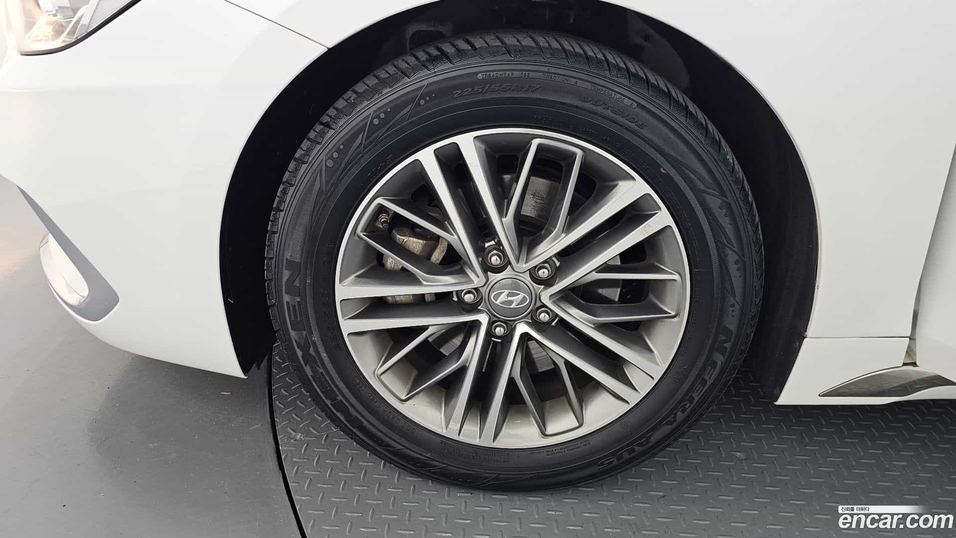 Grandeur Hyundai 2017.5-OUTER-005