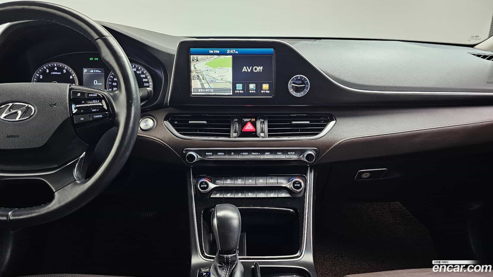 Grandeur Hyundai 2017.5-OPTION-021