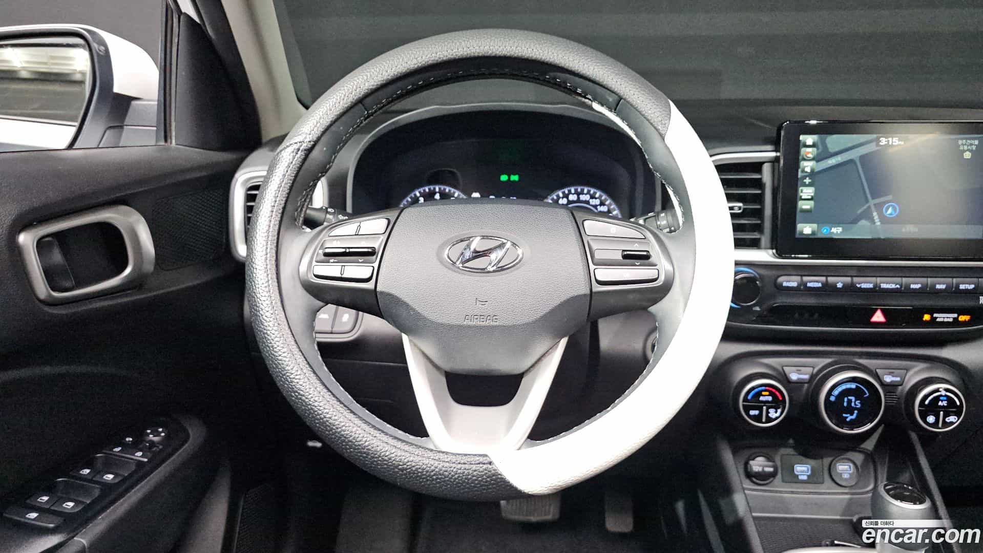 Venue Hyundai 2019.9-OPTION-015