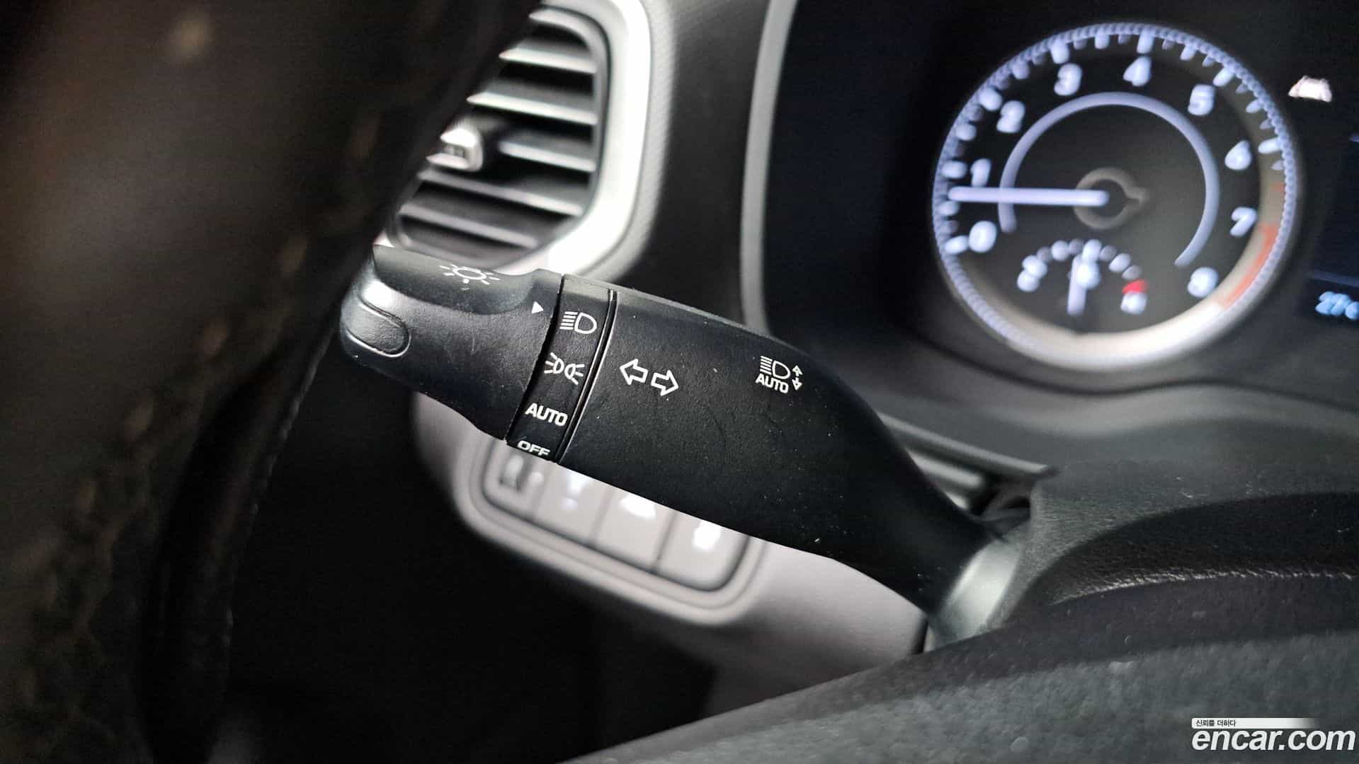 Venue Hyundai 2019.9-OPTION-019