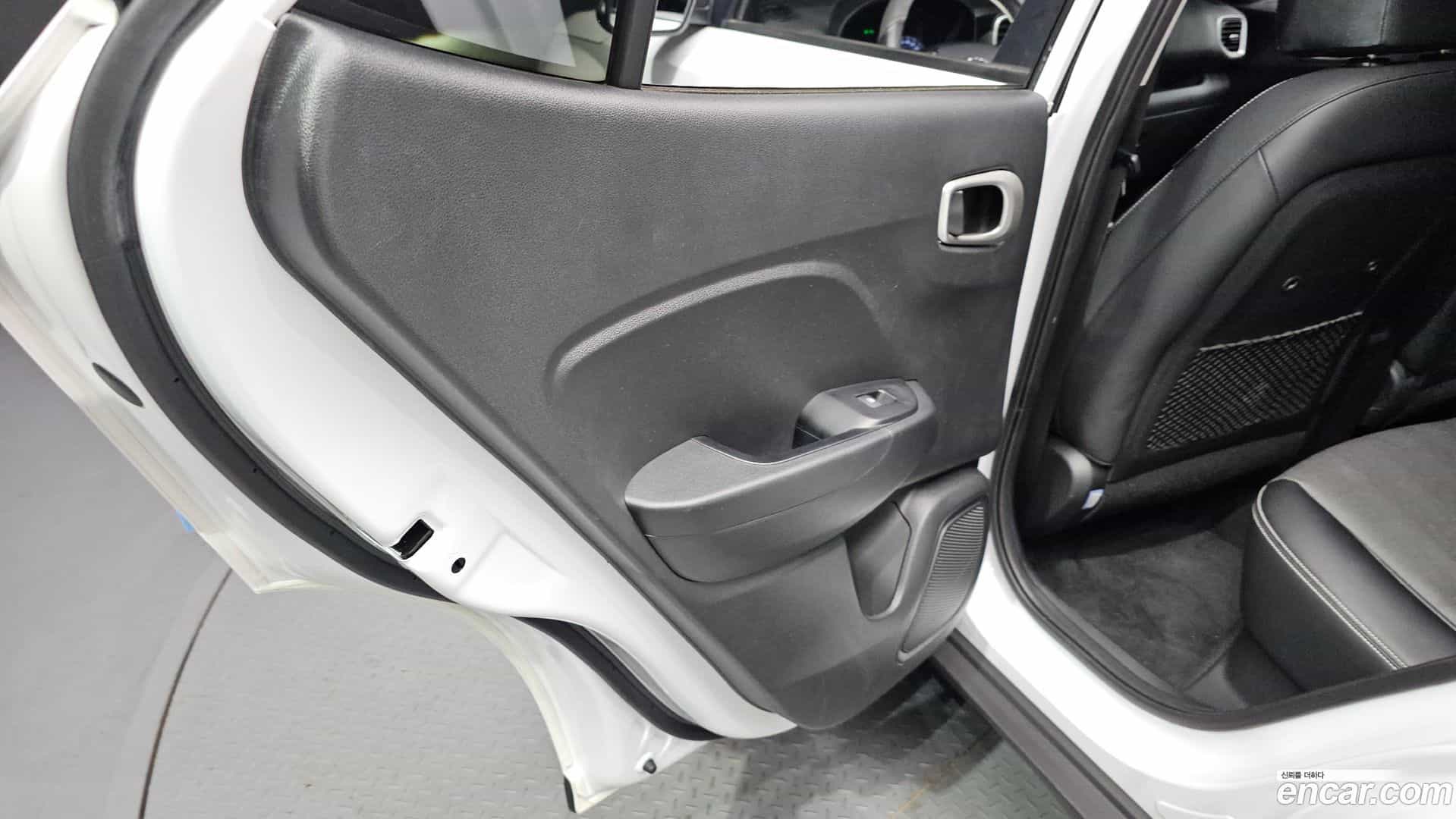 Venue Hyundai 2019.9-INNER-035
