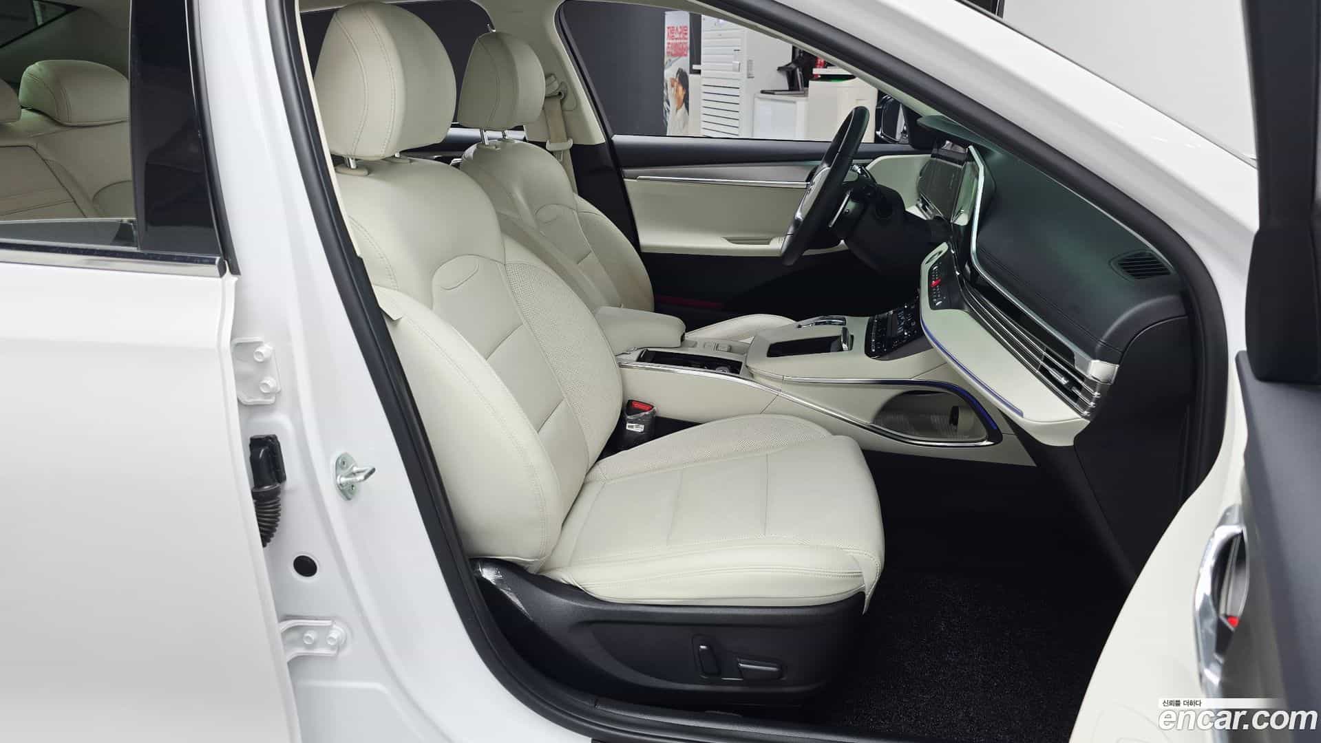Grandeur Hyundai 2022.3-OPTION-016