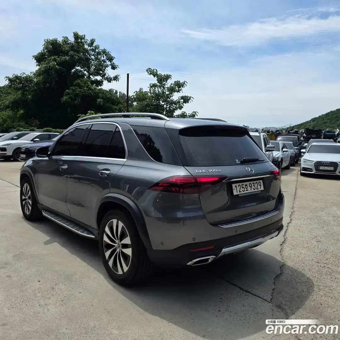 GLE-Class Mercedes-Benz 2024.2-OUTER-003