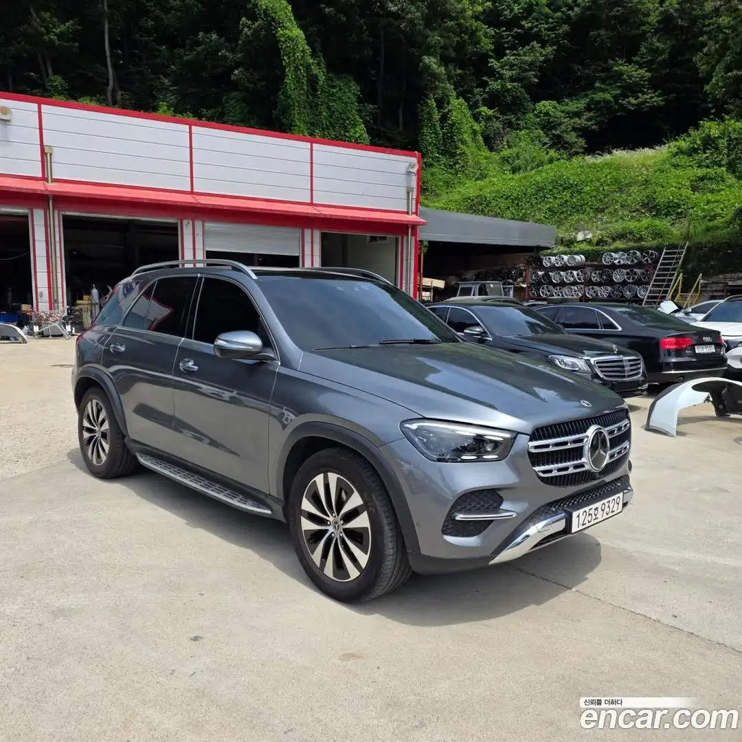 GLE-Class Mercedes-Benz 2024.2-OUTER-006