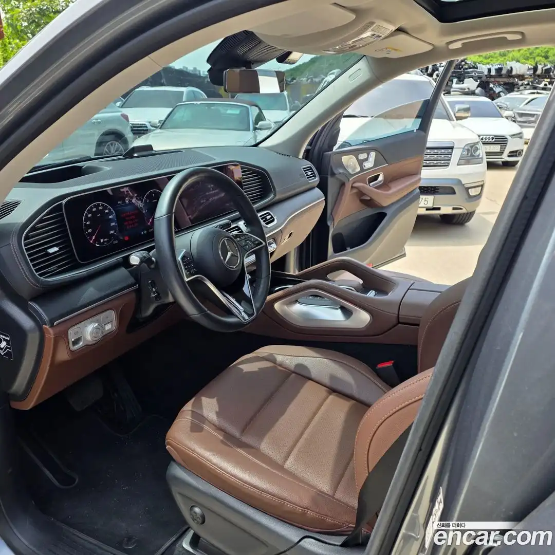 GLE-Class Mercedes-Benz 2024.2-INNER-007