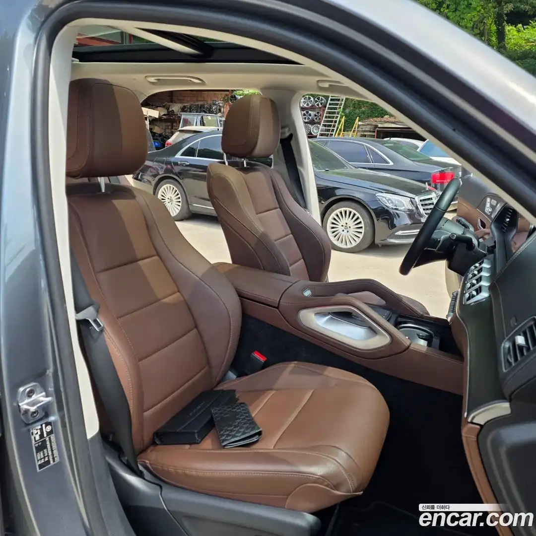 GLE-Class Mercedes-Benz 2024.2-INNER-009
