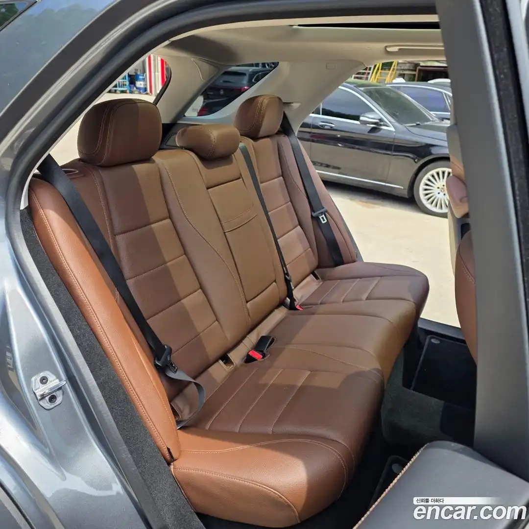 GLE-Class Mercedes-Benz 2024.2-OPTION-015
