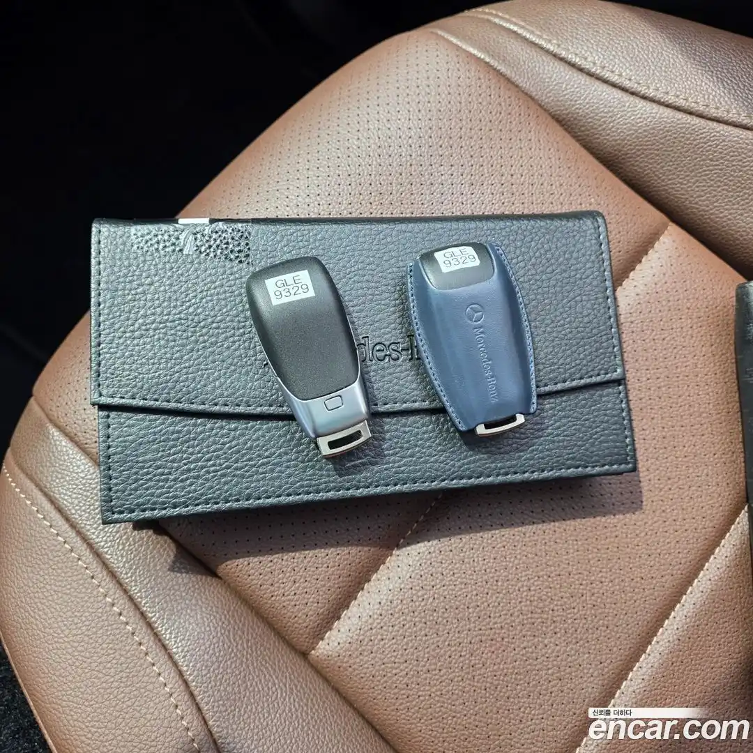 GLE-Class Mercedes-Benz 2024.2-OPTION-021