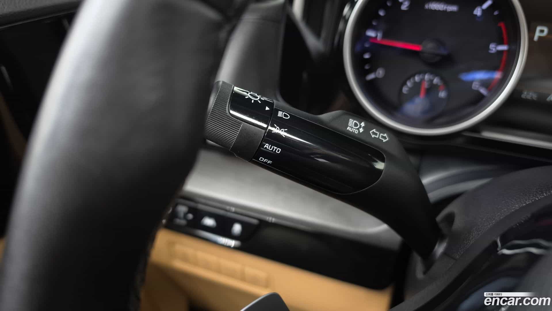 Canival Kia 2021.3-OPTION-023