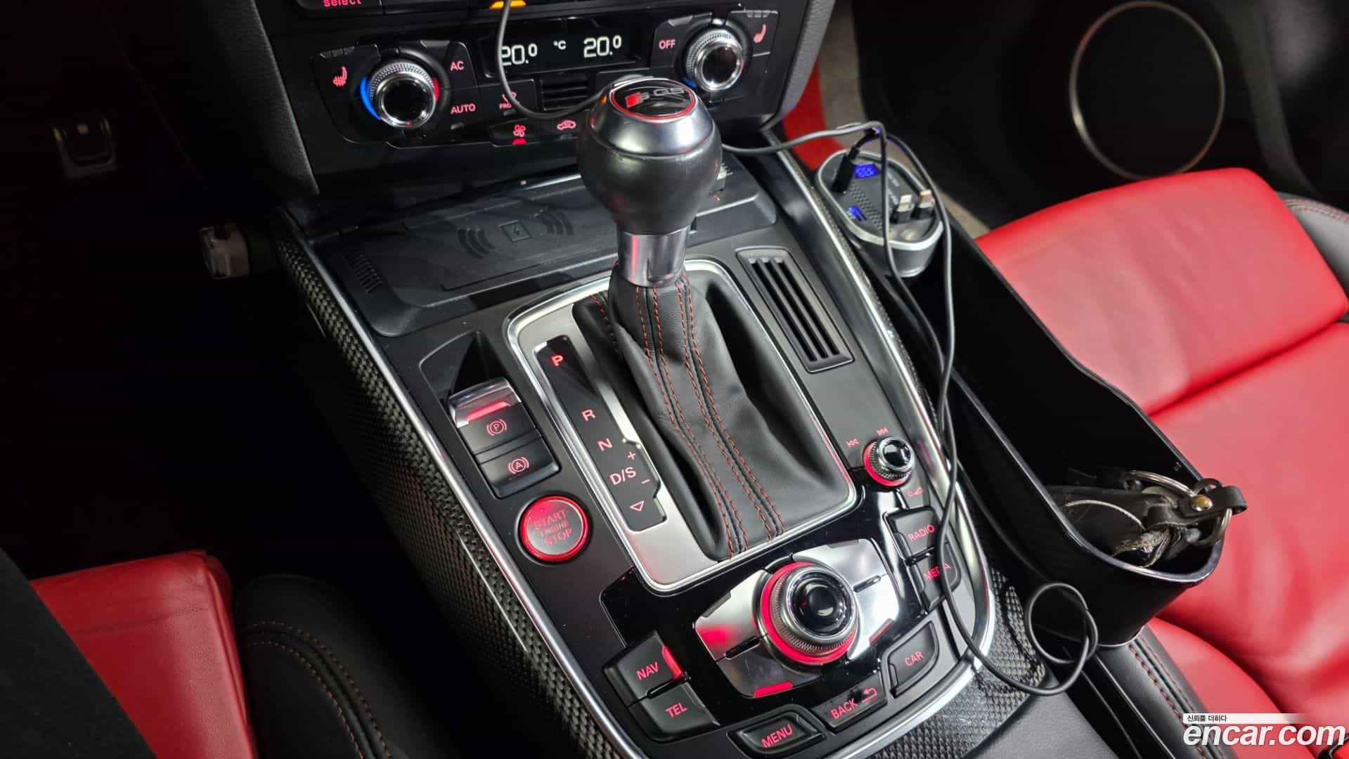 SQ5 Audi 2014.2-INNER-009