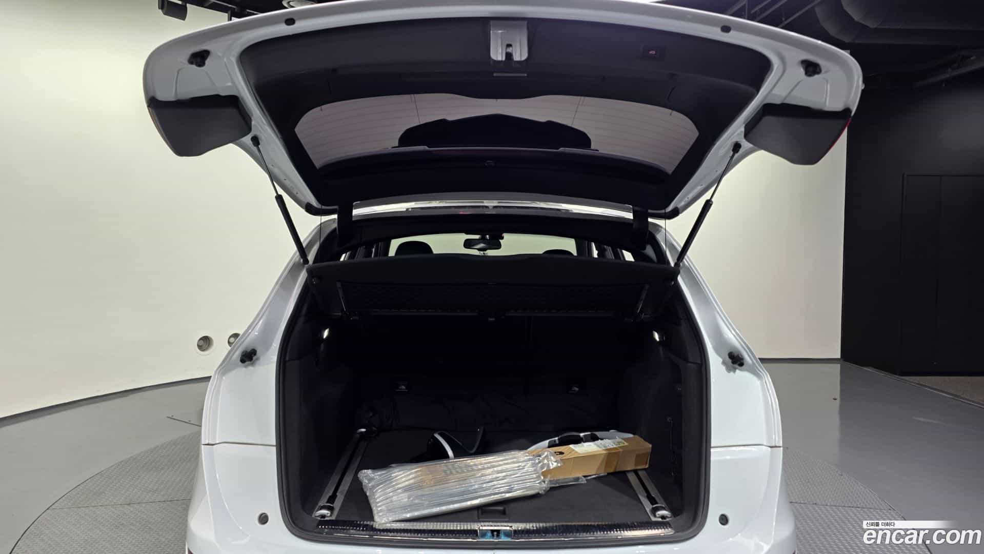 SQ5 Audi 2014.2-OPTION-024