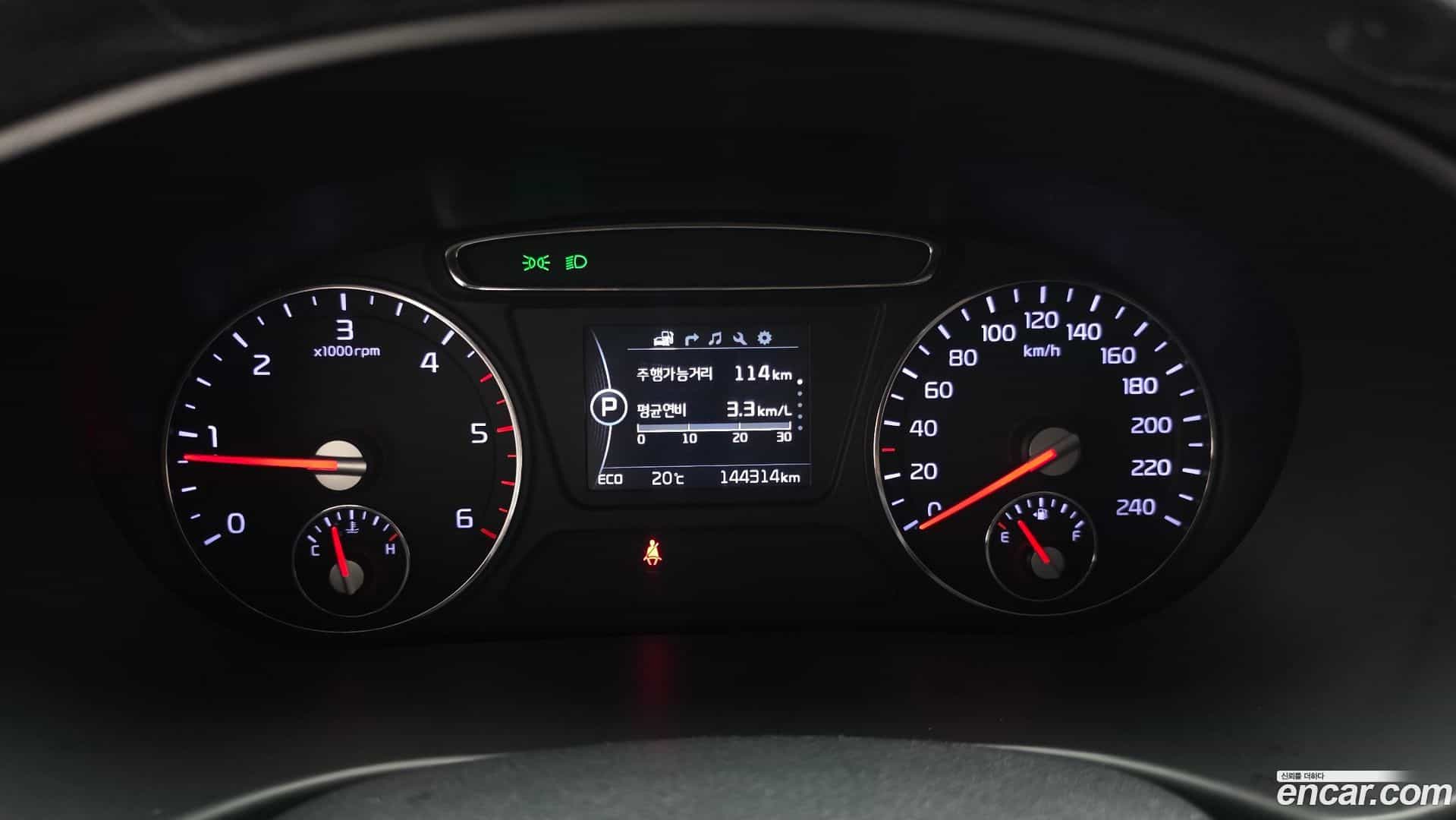 Sorento Kia 2016.2-INNER-008