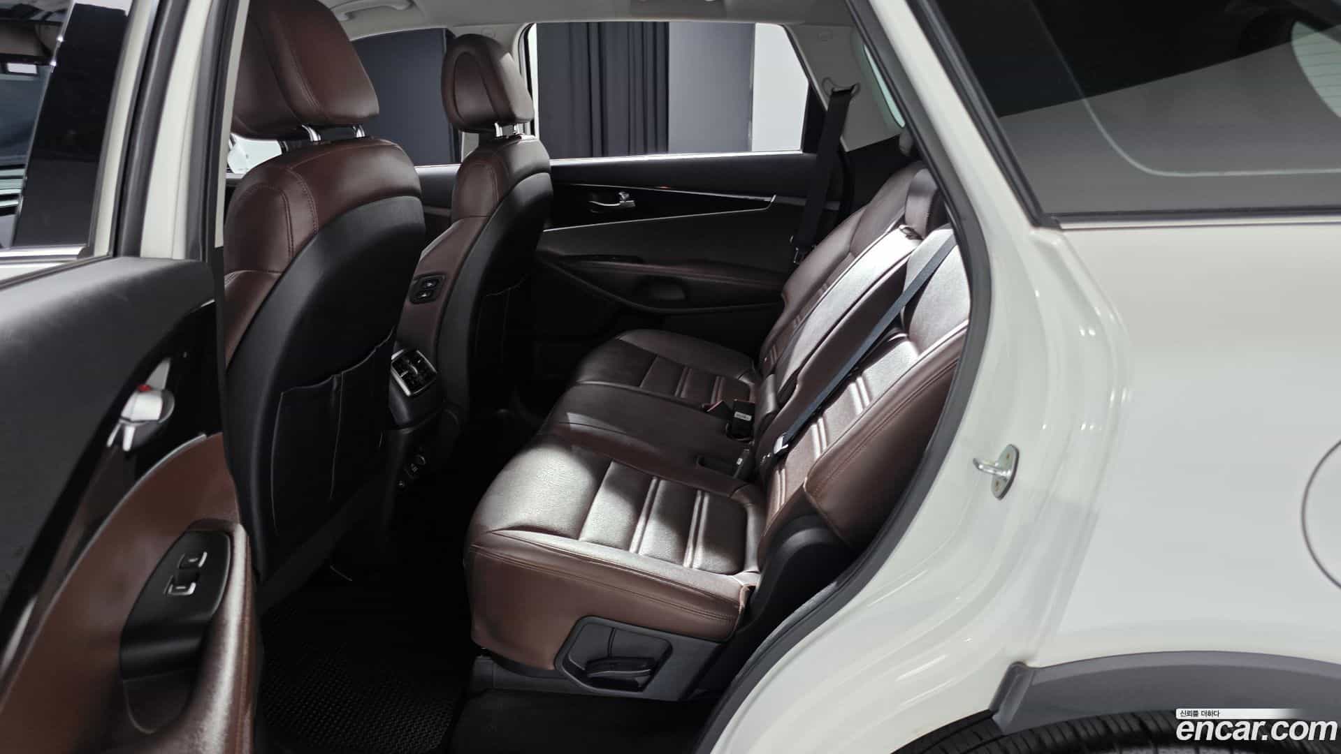 Sorento Kia 2016.2-OPTION-016