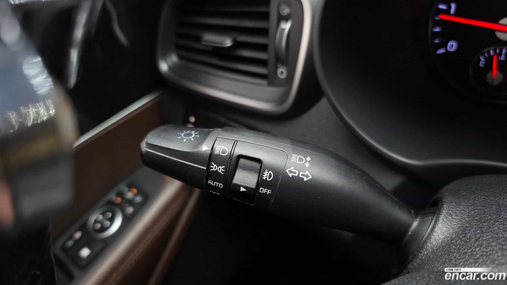 Sorento Kia 2016.2-OPTION-023