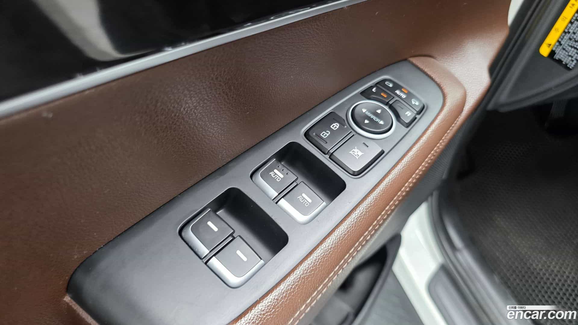 Sorento Kia 2016.2-OPTION-040